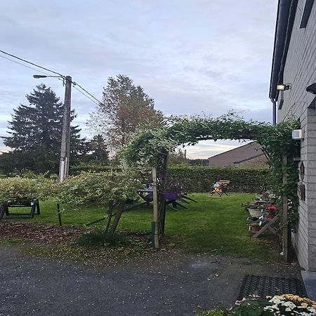 Cozy Apartment In Paliseul With Garden Carlsbourg Buitenkant foto