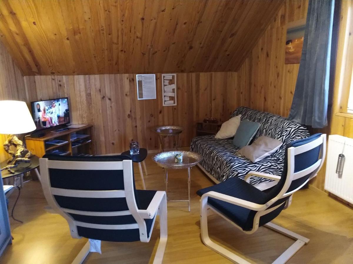 Cozy Apartment In Paliseul With Garden Carlsbourg Buitenkant foto