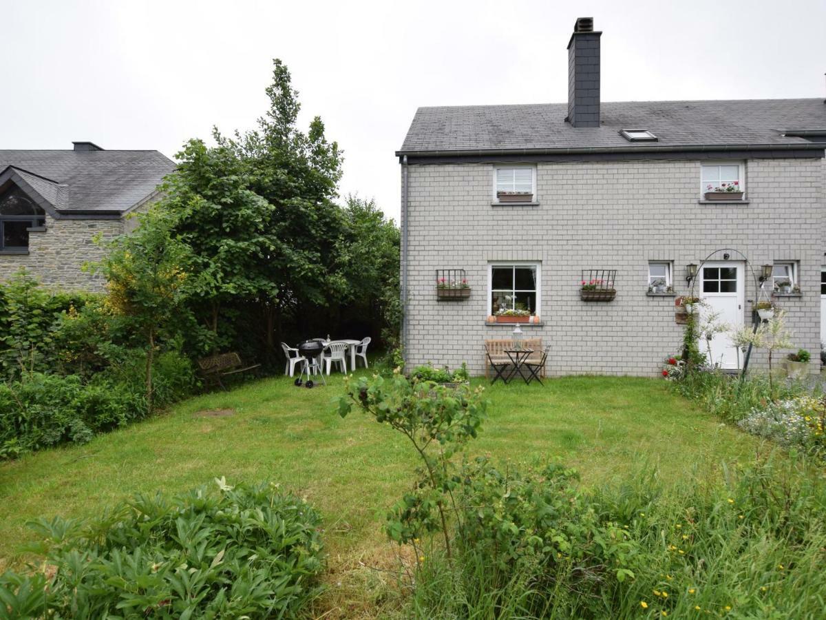 Cozy Apartment In Paliseul With Garden Carlsbourg Buitenkant foto