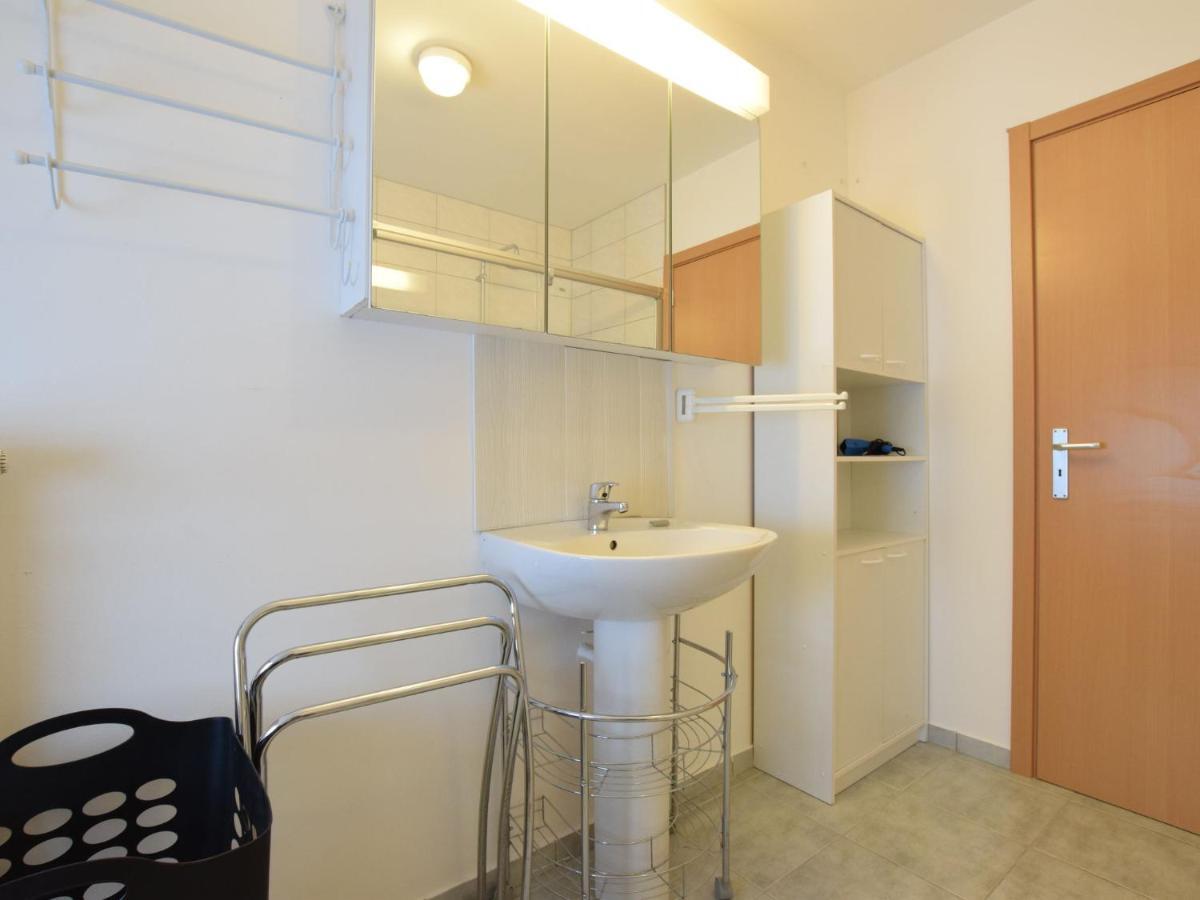 Cozy Apartment In Paliseul With Garden Carlsbourg Buitenkant foto