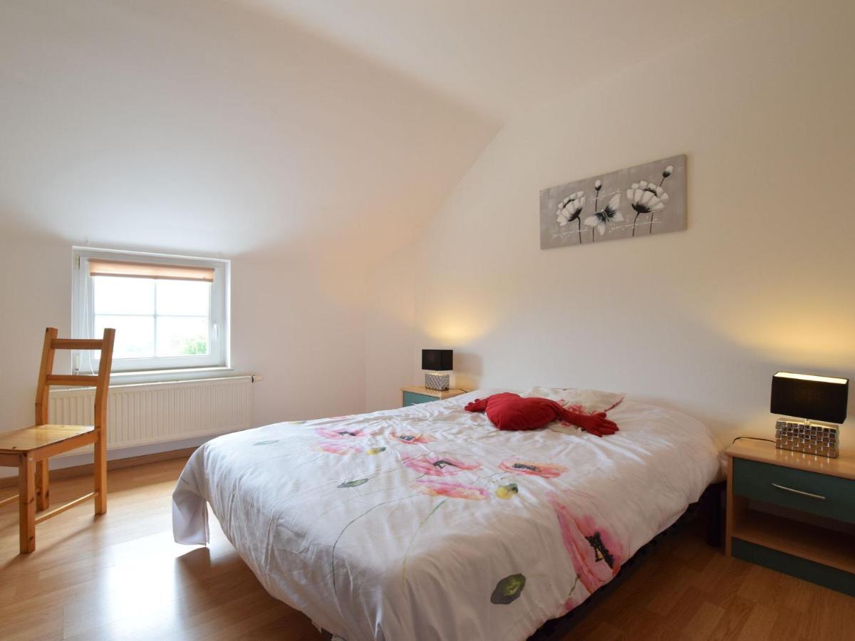 Cozy Apartment In Paliseul With Garden Carlsbourg Buitenkant foto
